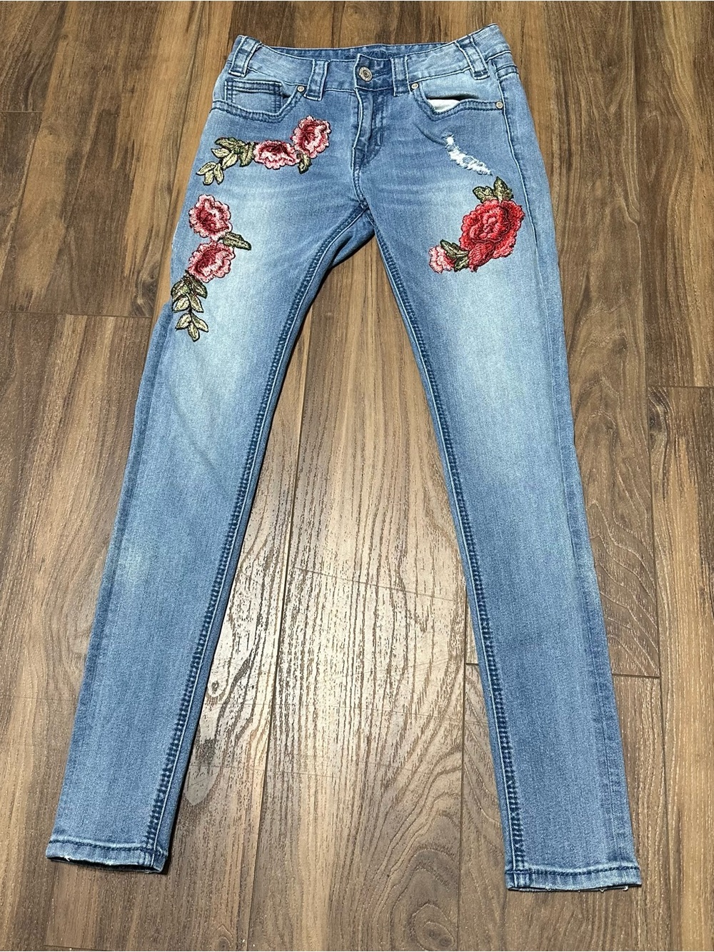Rock & Roll Cowgirl Mid Rise Skinny Embroidered Flowers Jeans Womens Size 24x29